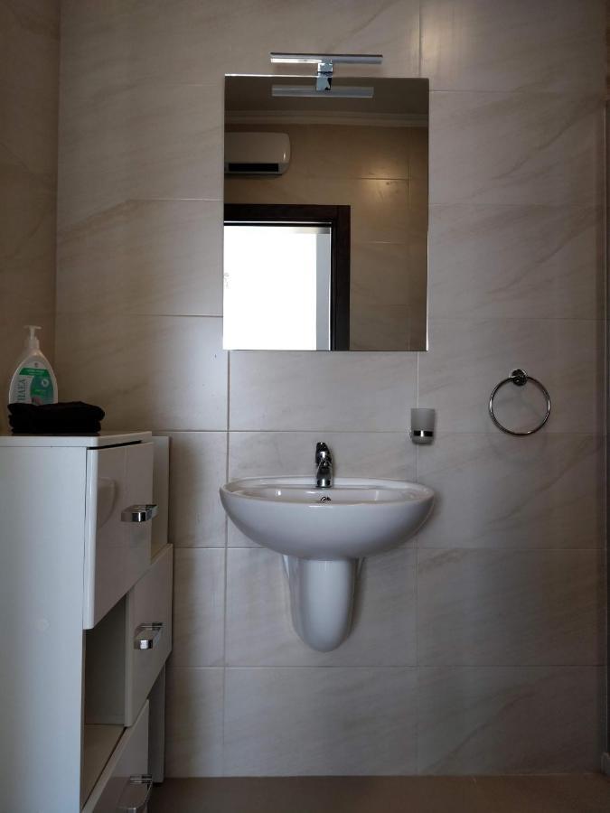 Sea View Penthouse With Large Terrace Irom1-1 Apartment Marsaskala Ngoại thất bức ảnh